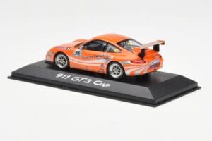 Porsche 911 996 GT3 Cup #88 Adidas Minichamps 1:43 WAP02012217 Метал — снимка 3 от 4