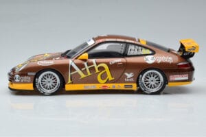 Porsche 911 996 GT3 Cup M. Marsh Carrera Cup Asia Winner 2004 AUTOart 1:18 80489 Метал — снимка 4 от 7