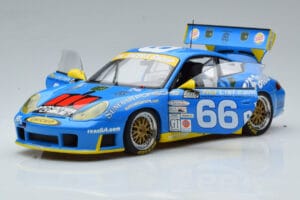 Porsche 911 996 GT3 R #6 24 Hours of Daytona GT Class Winner 2002 AUTOart 1:18 80273 Метал — снимка 2 от 7