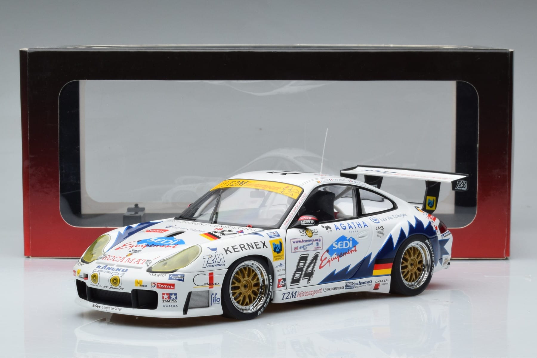 Porsche 911 996 GT3 R J. Ickx 24 Hours of Le Mans 2003 AUTOart 1:18 80379 Метал — снимка 7 от 7