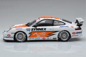Porsche 911 996 GT3 R #1 C. Kwan Carrera Cup Asia 2004 AUTOart 1:18 80487 Метал — снимка 4 от 7