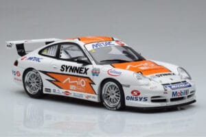 Porsche 911 996 GT3 R #1 C. Kwan Carrera Cup Asia 2004 AUTOart 1:18 80487 Метал — снимка 5 от 7