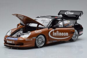 Porsche 911 996 GT3 R #2 S. Miau Carrera Cup Asia 2004 AUTOart 1:18 80488 Метал — снимка 2 от 7