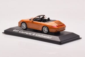 Porsche 911 997 Carrera 4 Кабриолет Оранжев Металик Minichamps 1:43 WAP02001618 Метал — снимка 3 от 4
