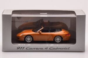Porsche 911 997 Carrera 4 Кабриолет Оранжев Металик Minichamps 1:43 WAP02001618 Метал — снимка 4 от 4