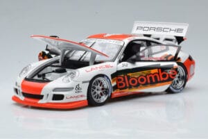 Porsche 911 997 GT3 Cup #98 P. Ma Carrera Cup Asia 2006 AUTOart 1:18 80689 Метал — снимка 2 от 7