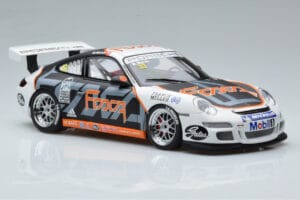 Porsche 911 997 GT3 Cup #33 M. Marsh Carrera Cup Asia 2006 AUTOart 1:18 80782 Метал — снимка 5 от 7