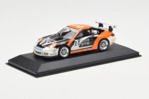 Porsche 911 997 GT3 Cup Noble Group #6 D. Watts Carrera Cup GB 2009 Minichamps 1:43 400076409 Метал — снимка 2 от 4