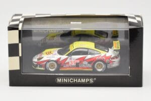 Porsche 911 997 GT3 RSR #31 J. Bergmeister / P. Long / L. Luhr 12 Hours of Sebring Class Winners 2005 Minichamps 1:43 4000564 — снимка 4 от 4