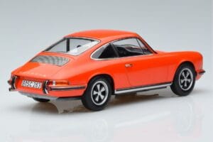 Porsche 911 2.0 E Оранжев Norev 1:18 187628 Метал — снимка 2 от 6