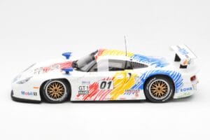 Porsche 911 GT1 #1 A. McNish / R. Sullivan / U. Alzen Rohr Motorsport Daytona 24 Hours 1998 UT Models 1:18 39611 Метал — снимка 3 от 6