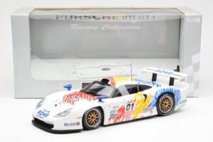 Porsche 911 GT1 #1 A. McNish / R. Sullivan / U. Alzen Rohr Motorsport Daytona 24 Hours 1998 UT Models 1:18 39611 Метал — снимка 6 от 6