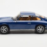 Porsche 911 S 901 Синьо Norev 1:18 - image 3 of 6
