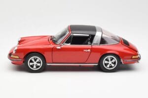 Porsche 911 Targa S Червен Schuco 1:18 450036200 Метал — снимка 5 от 9