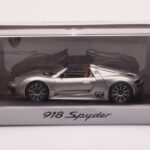 Porsche 918 Spyder Сив Металик Minichamps 1:43 - image 4 of 4