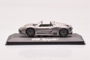 Porsche 918 Spyder Сив Металик Minichamps 1:43
