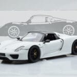 Porsche 918 Spyder Weissach Package Бял С Черни Джанти Minichamps 1:18 - image 9 of 9