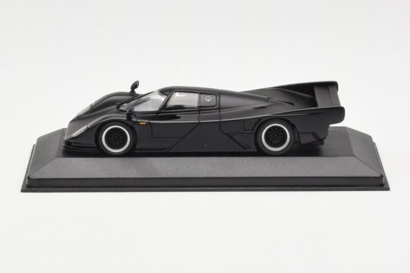 Porsche 962 Dauer Street Черен Мат Minichamps 1:43
