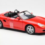 Porsche Boxster 986 Червен UT Models 1:18 - image 4 of 6