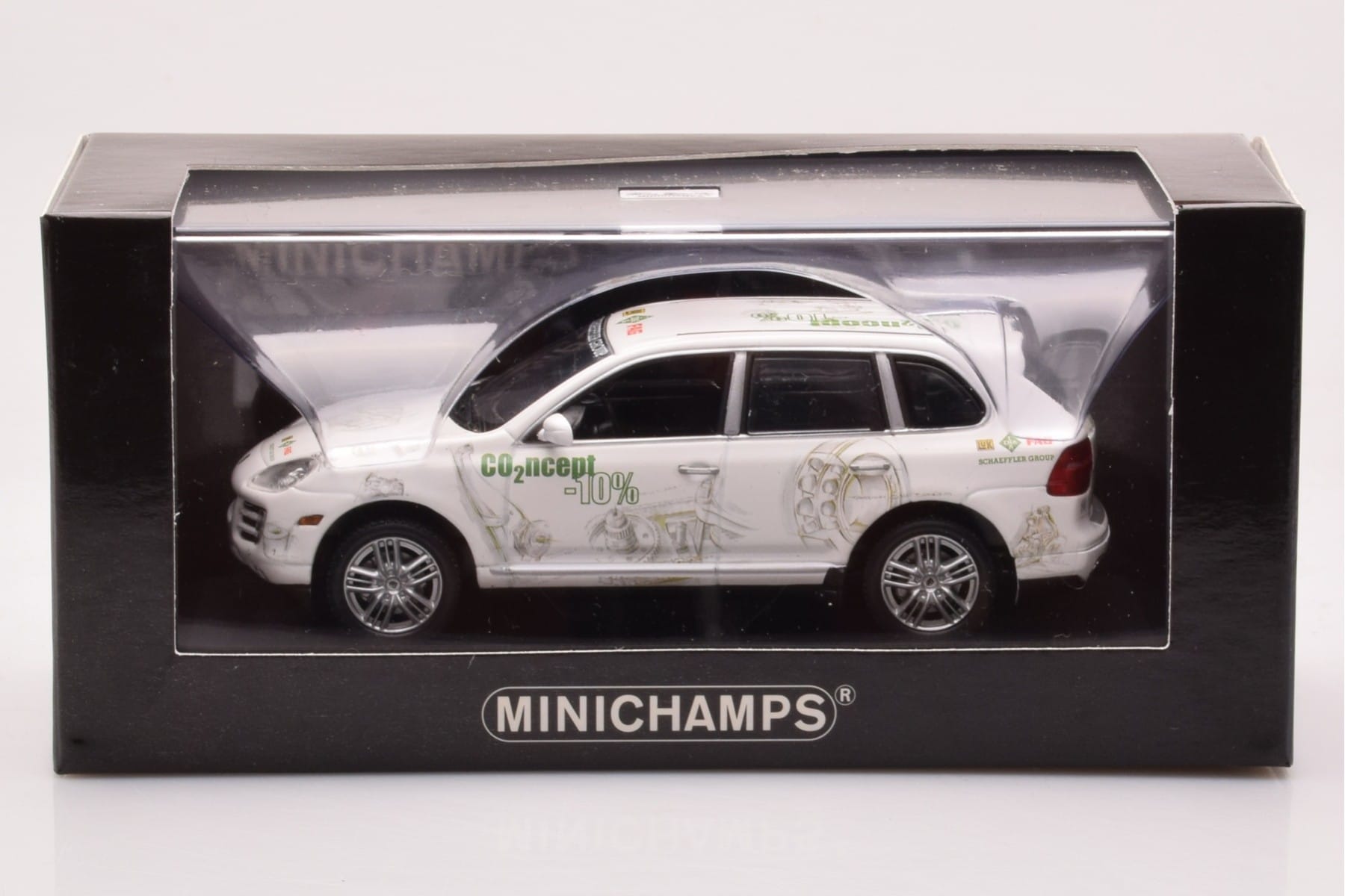 Porsche Cayenne Concept Schaeffler Gruppe Automotive Minichamps 1:43 PORSCHE-264306 Метал — снимка 4 от 4