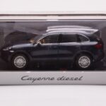 Porsche Cayenne 9PA Diesel Тъмносин Minichamps 1:43 - image 4 of 4