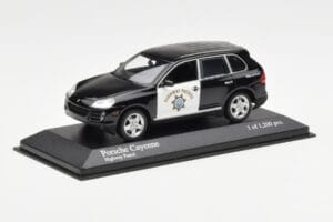 Porsche Cayenne 9PA Highway Patrol Minichamps 1:43 400066291 Метал — снимка 2 от 4