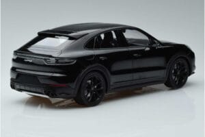 Porsche Cayenne E3 S Coupe Minichamps 1:18 187673 Метал — снимка 2 от 6