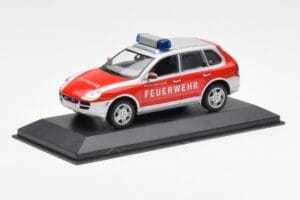 Porsche Cayenne S Feuerwehr Minichamps 1:43 WAPC02060116 Метал — снимка 2 от 4