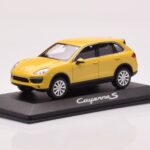 Porsche Cayenne 92A Пясъчно Жълт Minichamps 1:43 - image 2 of 4