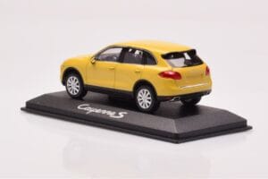 Porsche Cayenne 92A Пясъчно Жълт Minichamps 1:43 WAP0200060B Метал — снимка 3 от 4