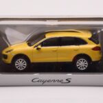 Porsche Cayenne 92A Пясъчно Жълт Minichamps 1:43 - image 4 of 4