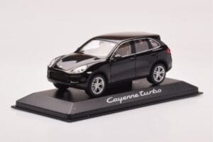 Porsche Cayenne 92A Turbo Черен Minichamps 1:43 WAP0200050B Метал — снимка 2 от 4