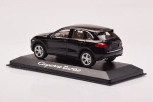 Porsche Cayenne 92A Turbo Черен Minichamps 1:43 WAP0200050B Метал — снимка 3 от 4