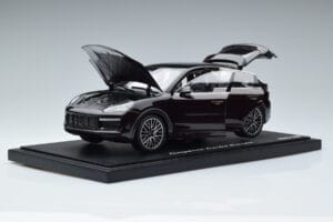 Porsche Cayenne Turbo Coupe Махагон Norev 1:18 WAP0213190K Метал — снимка 2 от 8