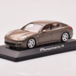 Porsche Panamera 970 4 Бежово Металик Minichamps 1:43 - image 2 of 4