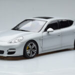 Porsche Panamera 970 Turbo Сребърен Norev 1:18