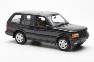 Range Rover P38 4.6 HSE Черно Металик AUTOart 1:18 70017 Метал — снимка 7 от 9
