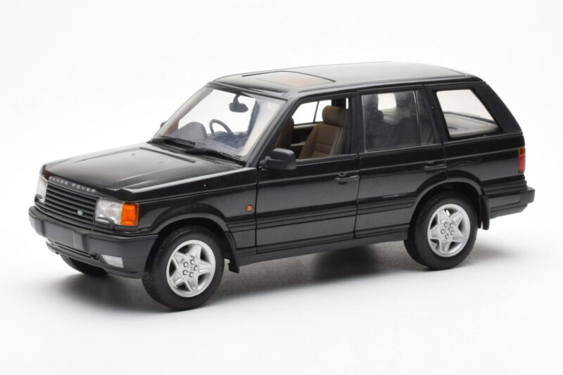 Range Rover P38 4.6 HSE Черно Металик AUTOart 1:18