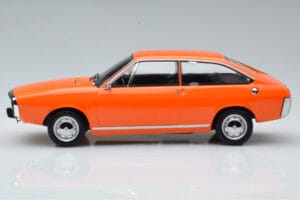 Renault 15 TL Оранжев Norev 1:18 185350 Метал — снимка 3 от 6