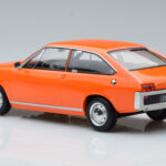 Renault 15 TL Оранжев Norev 1:18 - image 5 of 6