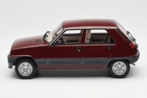 Renault 5 GTL Bordeaux Червен Otto 1:18 OT1059 Смола — снимка 3 от 6