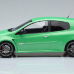 Renault Clio 3 RS Зелен Otto 1:18 - image 3 of 6