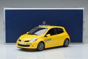 Renault Clio RS Mk3 F1 Team Norev 1:18 185236 Метал — снимка 7 от 7