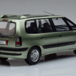 Renault Espace 3 Зелен Otto 1:18 - image 2 of 6