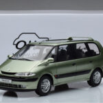 Renault Espace 3 Зелен Otto 1:18 - image 6 of 6