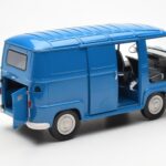 Renault Estafette Saviem Синьо Norev 1:18 - image 2 of 11