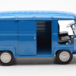 Renault Estafette Saviem Синьо Norev 1:18 - image 5 of 11