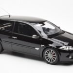 Renault Megane 2 RS Phase 2 Черен Otto 1:18 - image 4 of 6