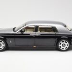 Rolls-Royce Phantom VII EWB Черен и Сребрист Kyosho 1:18 - image 4 of 8