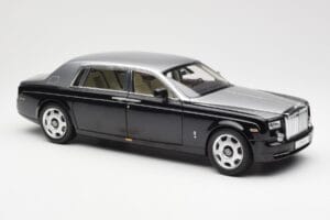 Rolls-Royce Phantom VII EWB Черен и Сребрист Kyosho 1:18 08841BKS Метал — снимка 6 от 8
